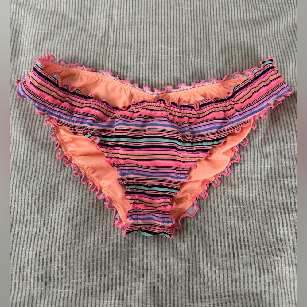VS The Fabulous Bikini Set - Picture 2 of 6